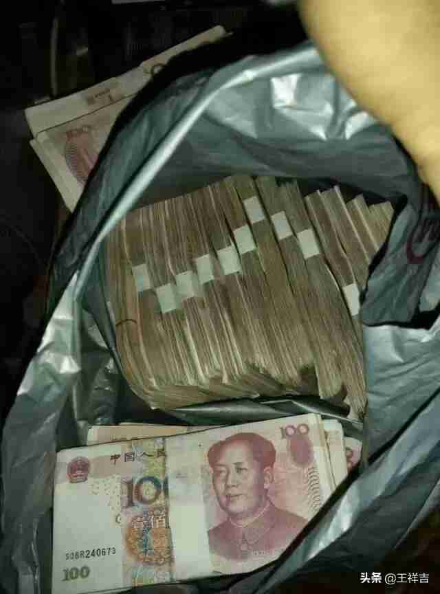 皇冠箱包官网维修部（皇冠箱包官网客服电话）-第3张图片