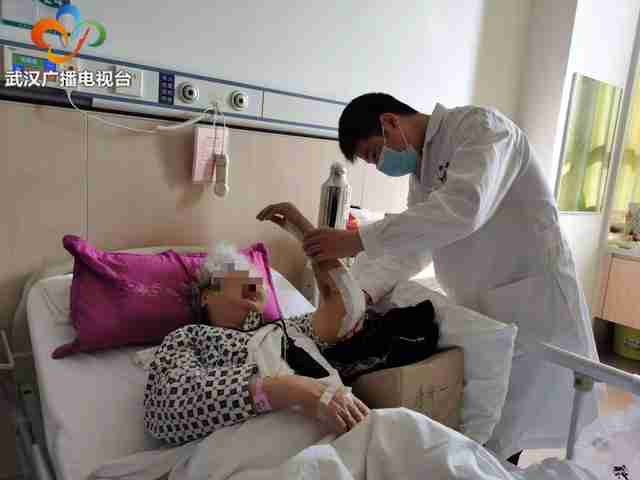 洗得宝手消毒凝胶怎么打开(洗得宝手消毒凝胶怎么样)-第2张图片 洗得宝手消毒凝胶怎么打开(洗得宝手消毒凝胶怎么样)-第2张图片