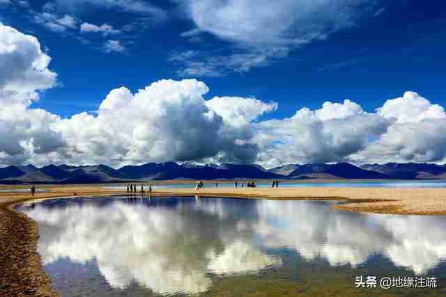 世界最大的湖泊是什么湖泊（最大的湖泊是什么湖泊）-第13张图片