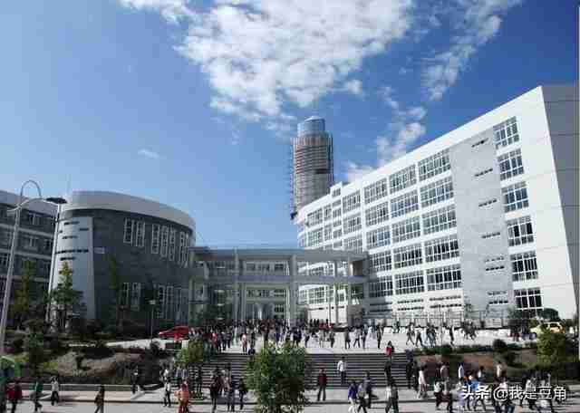 荆楚理工学院专科分数2021(荆楚理工学院专科分数2020)-第2张图片 荆楚理工学院专科分数2021(荆楚理工学院专科分数2020)-第2张图片
