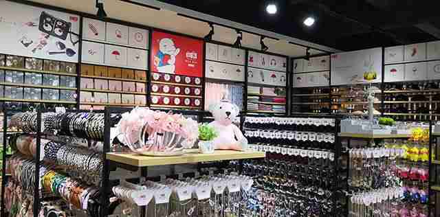 饰品店加盟什么品牌好（中国饰品店加盟排行榜）-第1张图片