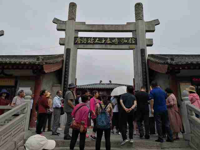 世界最大的古墓是谁的（世界最大的古墓在哪里）-第24张图片