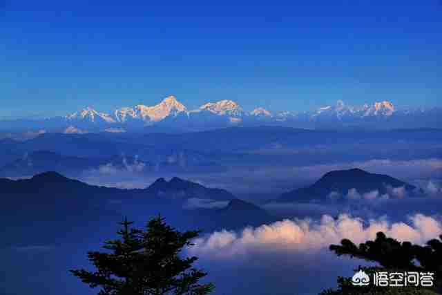 全世界最高的山峰是什么山峰（世界上最高的山峰是什么山峰）-第1张图片