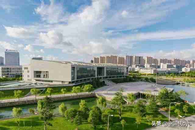 南通高等商贸学院（南通高等商贸学院属于什么学历学校）-第1张图片