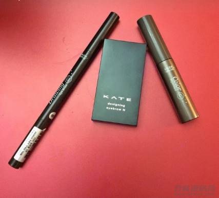美宝莲眉笔好用吗（隔离霜排行榜前十名）-第2张图片