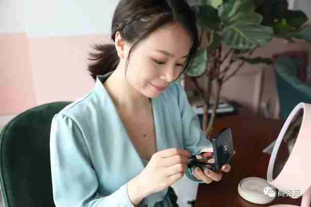 香奈儿可可小姐香水哪款最好闻又持久(香奈儿可可小姐香水有几款)-第28张图片 香奈儿可可小姐香水哪款最好闻又持久(香奈儿可可小姐香水有几款)-第28张图片