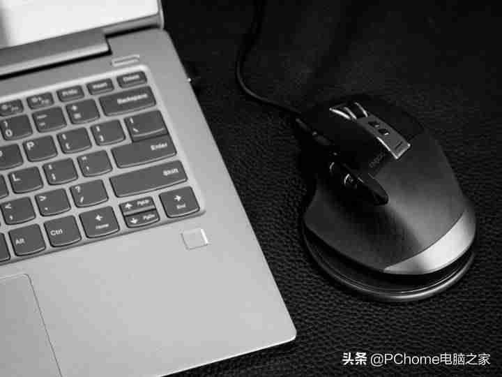 苹果无线鼠标怎么充电不亮灯(苹果无线鼠标使用技巧)-第2张图片 苹果无线鼠标怎么充电不亮灯(苹果无线鼠标使用技巧)-第2张图片