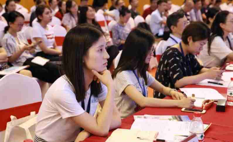 本科什么专业适合女生（适合学历低女生考的证）-第6张图片