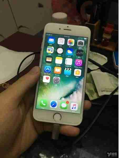 iphone6拆机图解教程(苹果6拆机零件详细图解)-第2张图片 iphone6拆机图解教程(苹果6拆机零件详细图解)-第2张图片