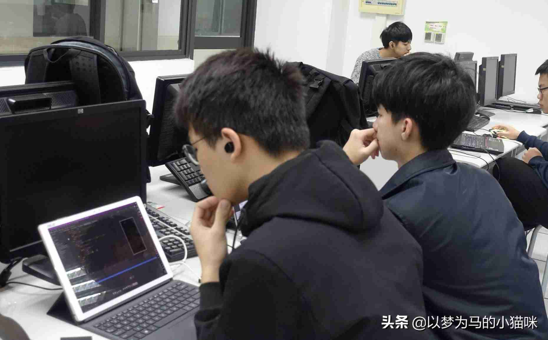 现在十大热门专业(2021就业率高的热门专业)-第2张图片 现在十大热门专业(2021就业率高的热门专业)-第2张图片