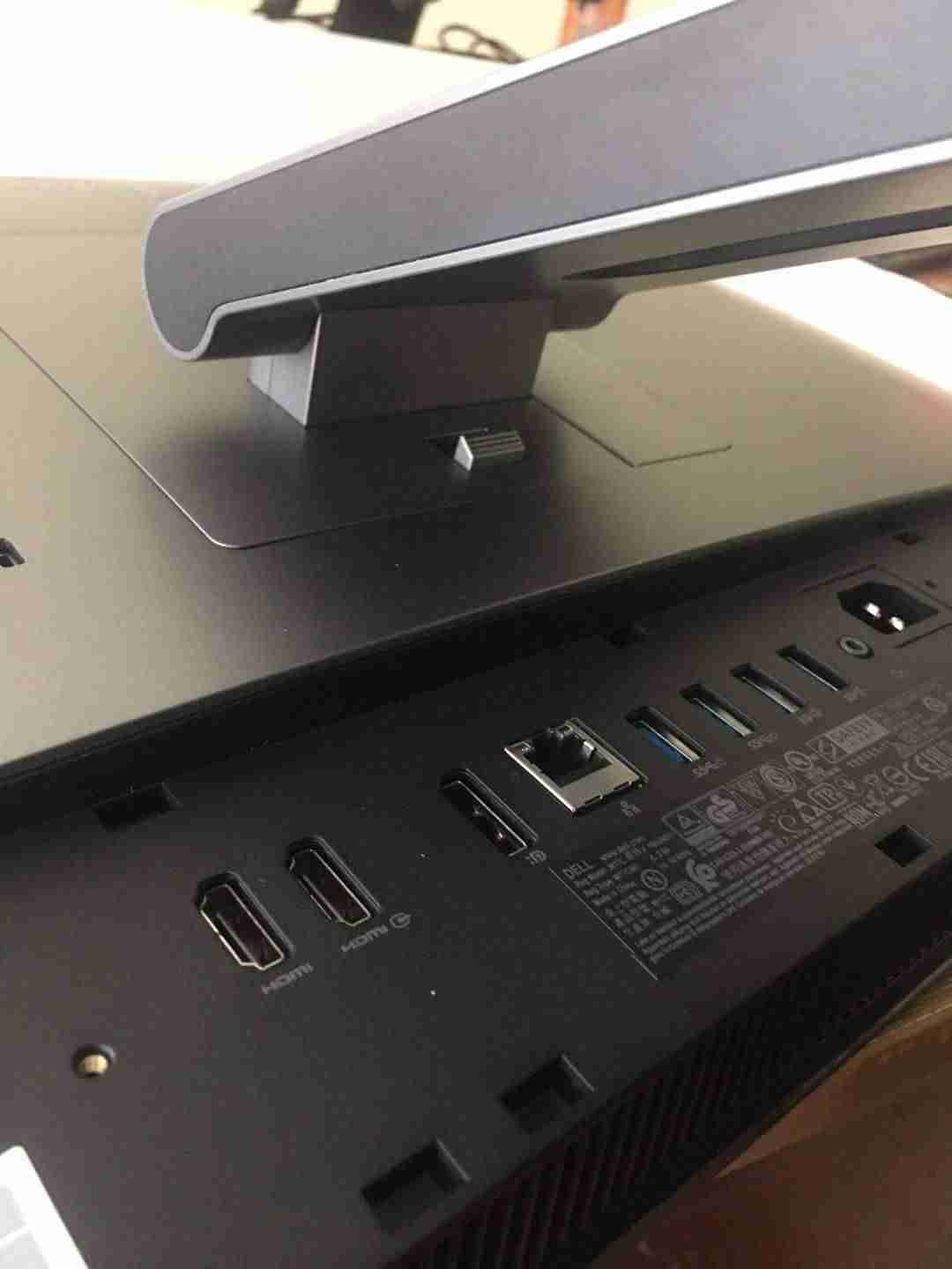 dell笔记本拆机教程（戴尔笔记本拆后盖图解）-第3张图片