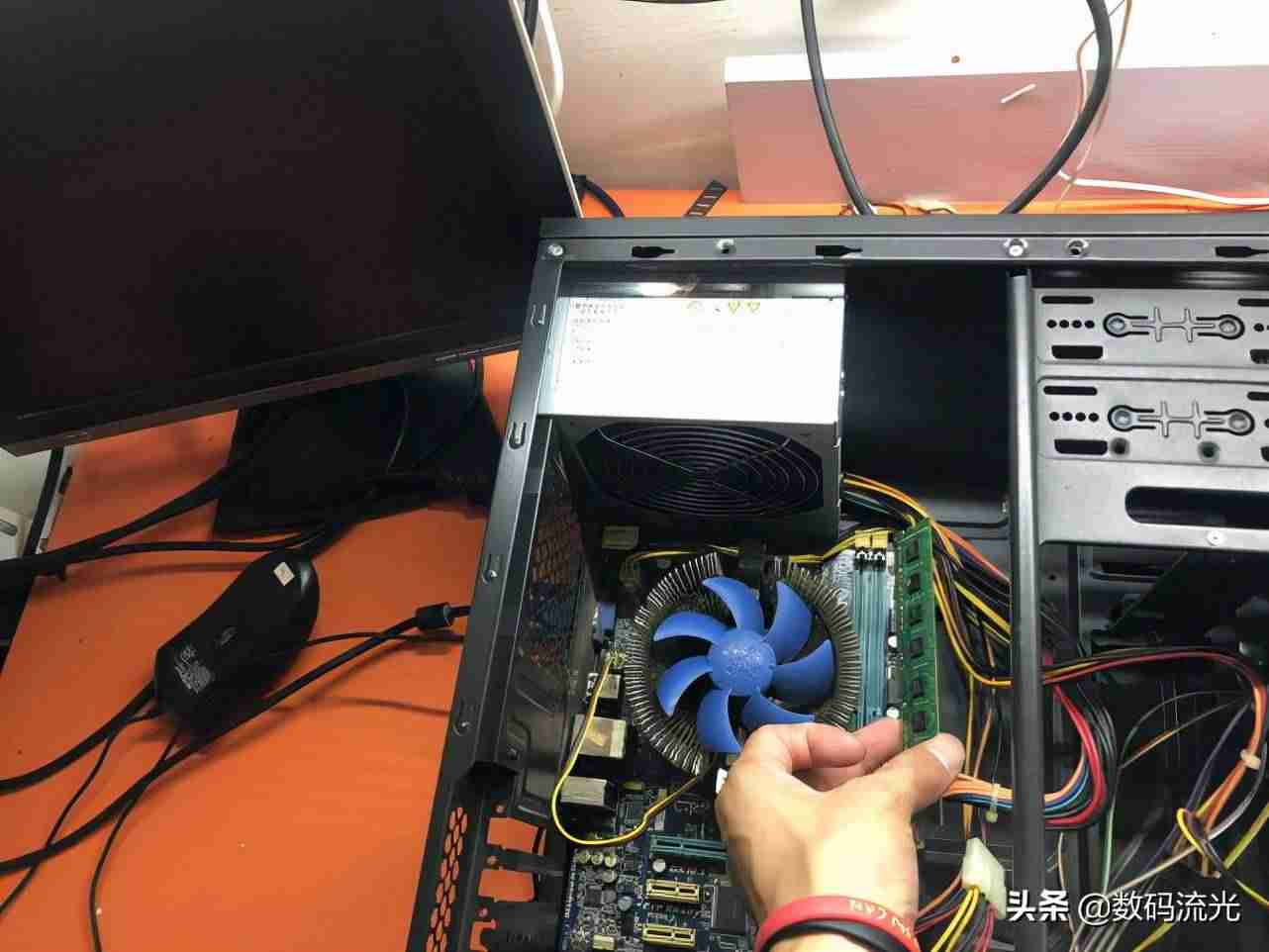笔记本电脑开机风扇转但显示器没反应（电脑风扇不转了修理方法）-第2张图片