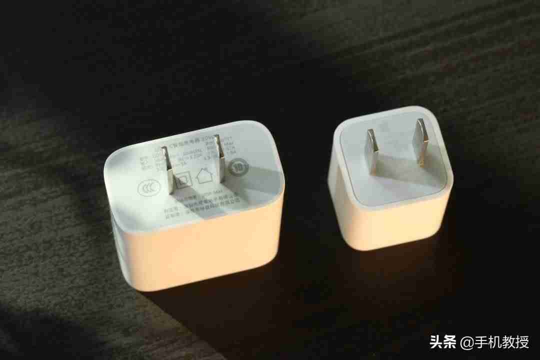 iphone充电接触时好时坏(iphone官方充电建议)-第11张图片 iphone充电接触时好时坏(iphone官方充电建议)-第11张图片