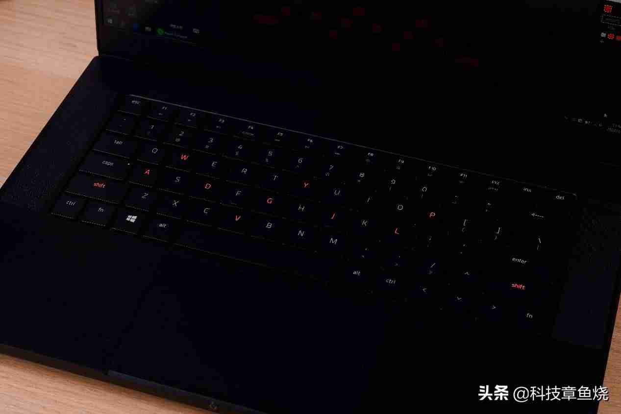 曼巴狂蛇键盘怎么调灯颜色-机械键盘灯光切换方法-第9张图片