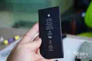 苹果7拆机视频教程-iphone7内部零件详细-第4张图片