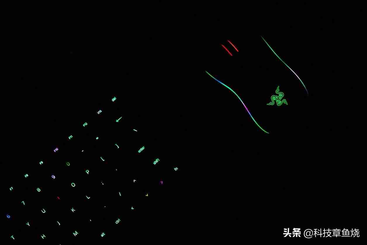 曼巴狂蛇键盘怎么调灯颜色-机械键盘灯光切换方法-第1张图片