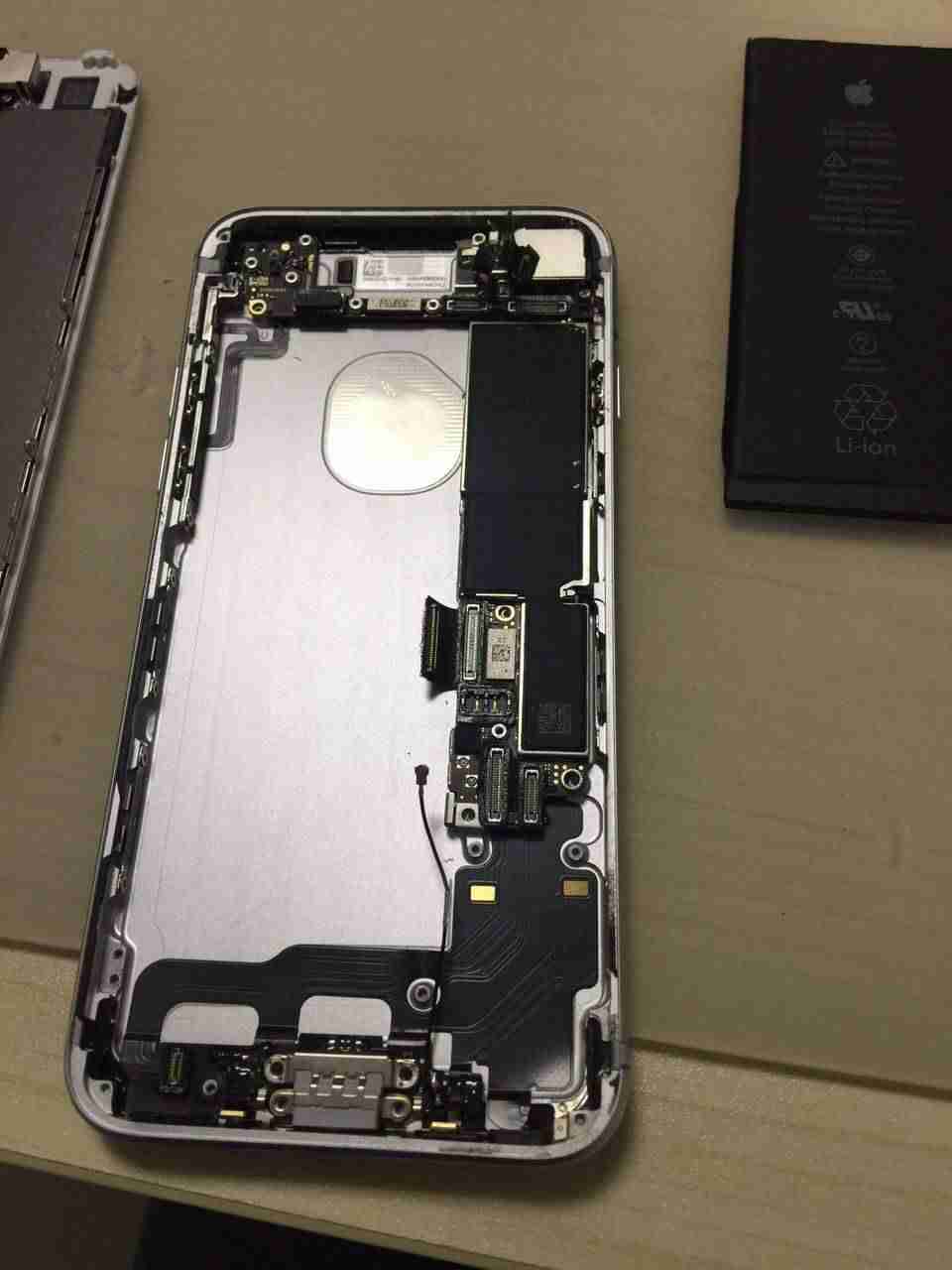 iphone7换电池教程图解-苹果7手机电池更换步骤-第10张图片