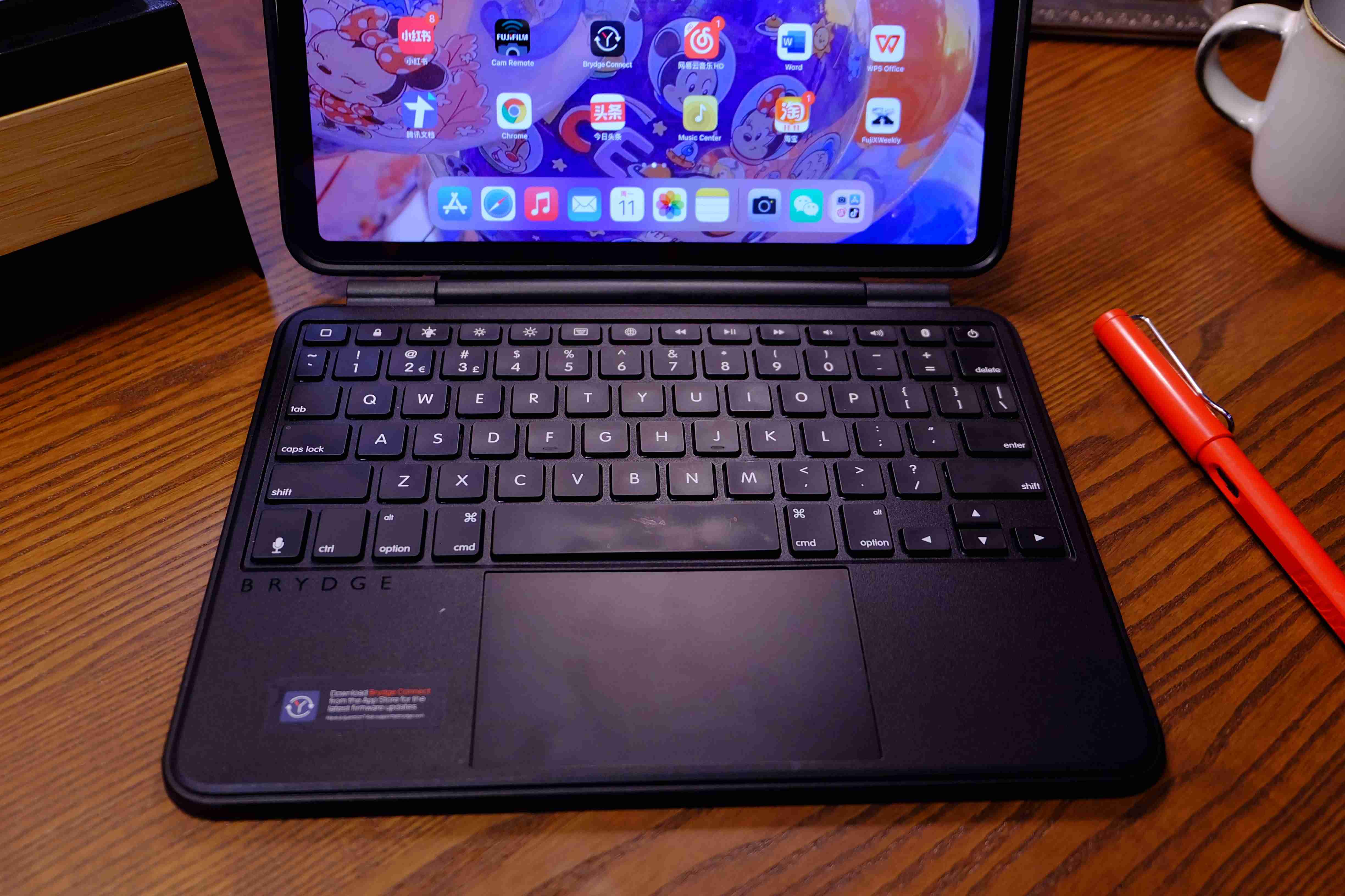 ipad智能键盘怎么用-ipad外接键盘使用技巧-第2张图片