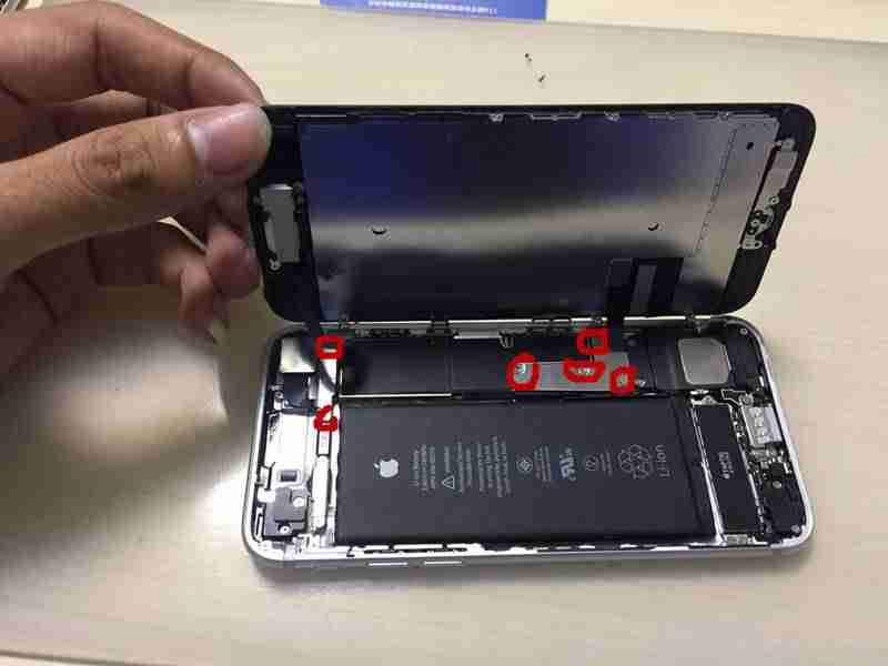 iphone7换电池教程图解-苹果7手机电池更换步骤-第6张图片