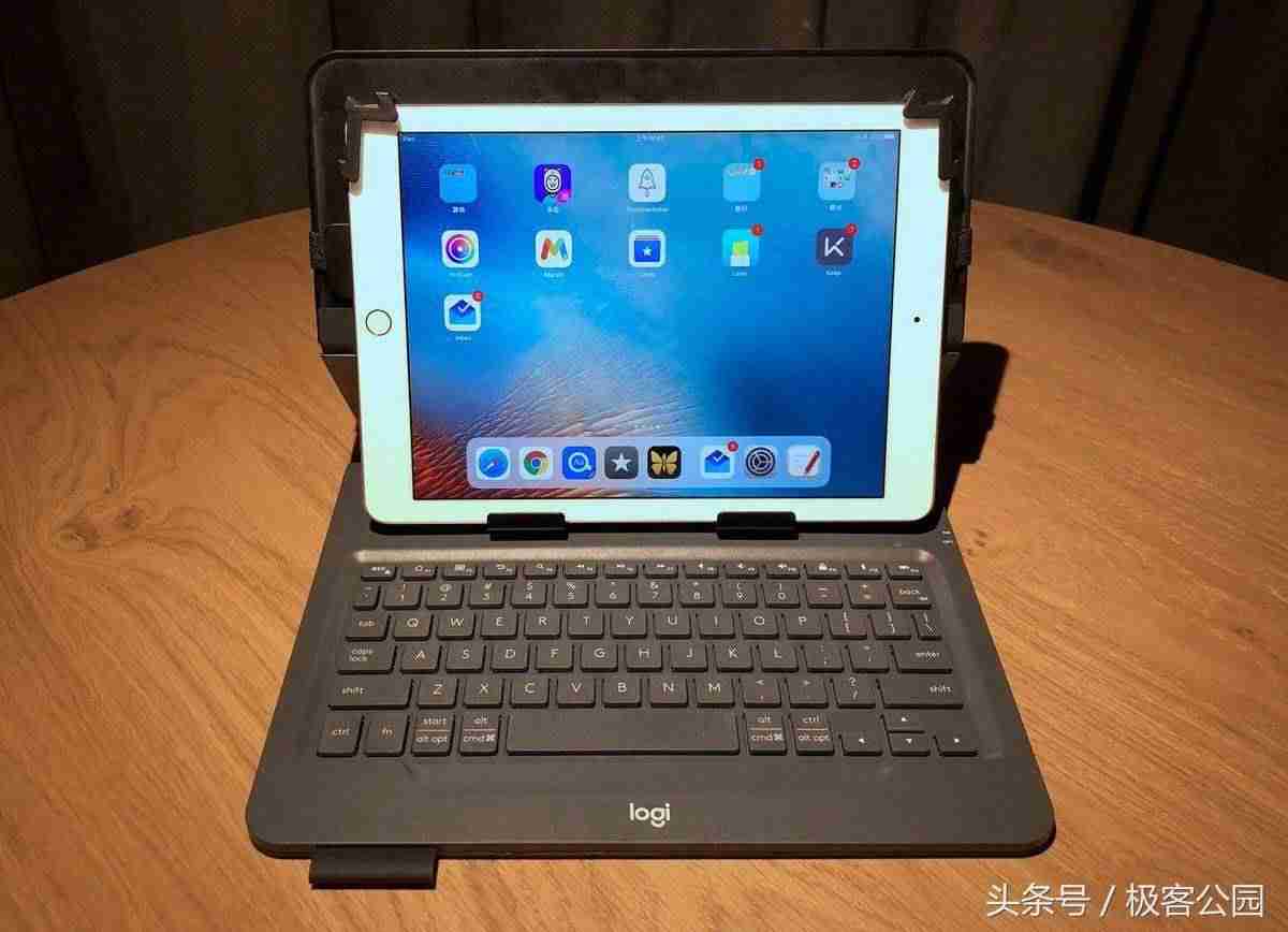ipad键盘不见了怎么办-ipad电源键下陷自修方法-第1张图片