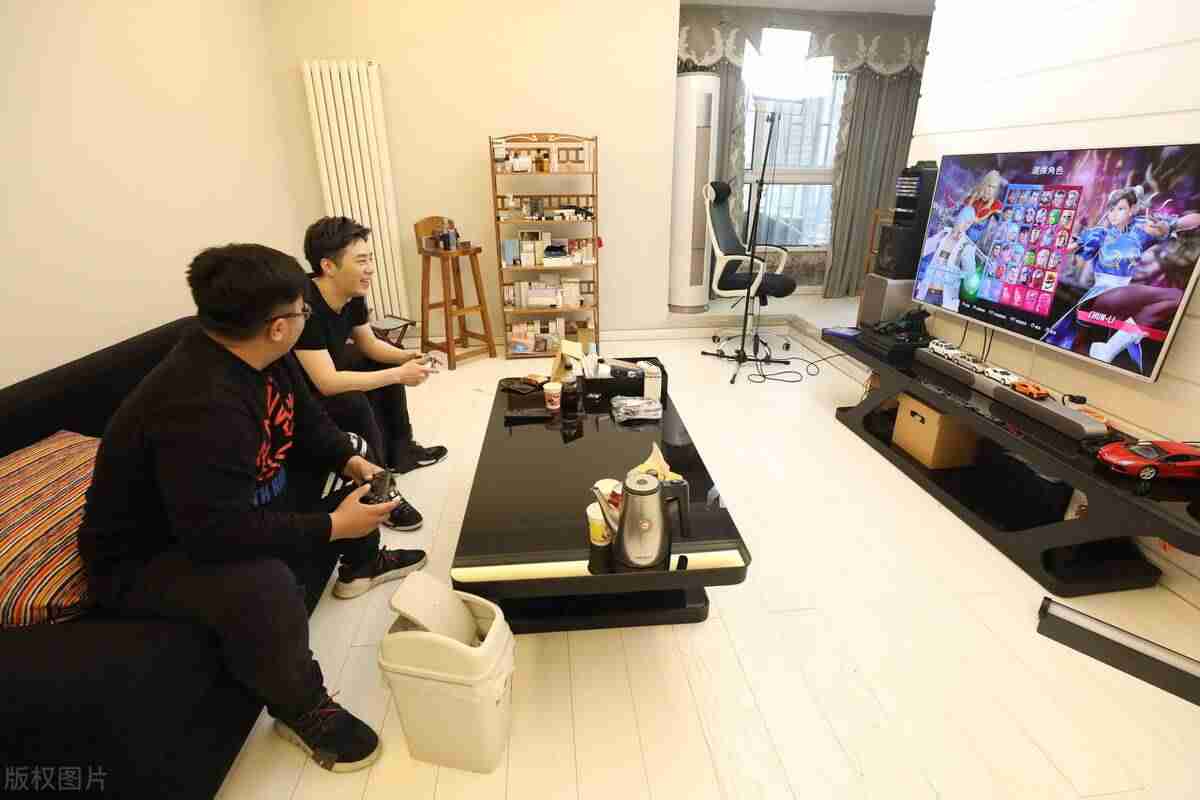 家里装投影仪好还是电视好-投影仪和电视的区别-第4张图片